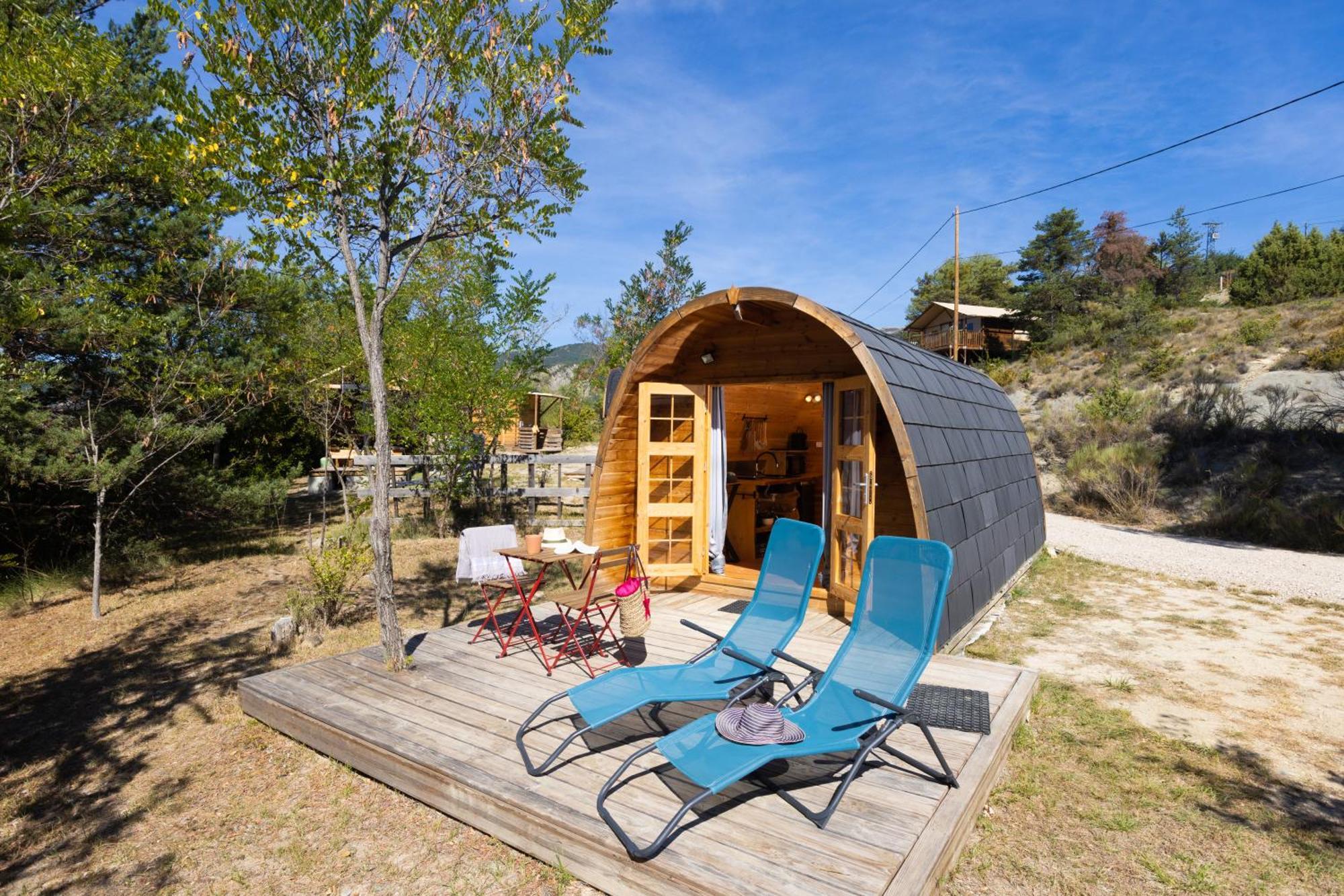 Camping Les Hauts De Rosans Exterior foto